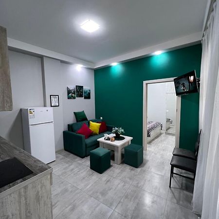 יירבאן Cosy Apartment With Good Location Self Check In מראה חיצוני תמונה