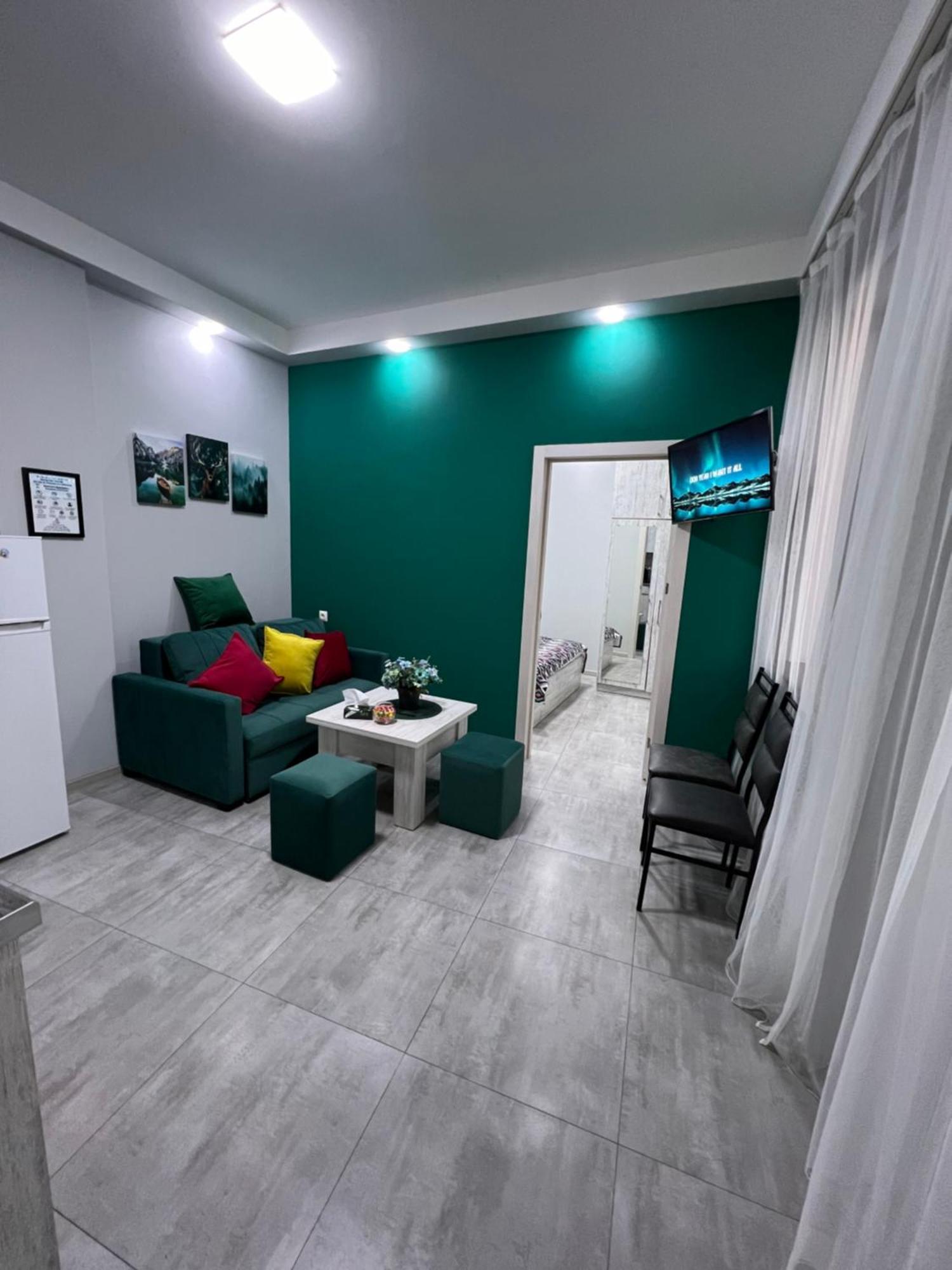 יירבאן Cosy Apartment With Good Location Self Check In מראה חיצוני תמונה