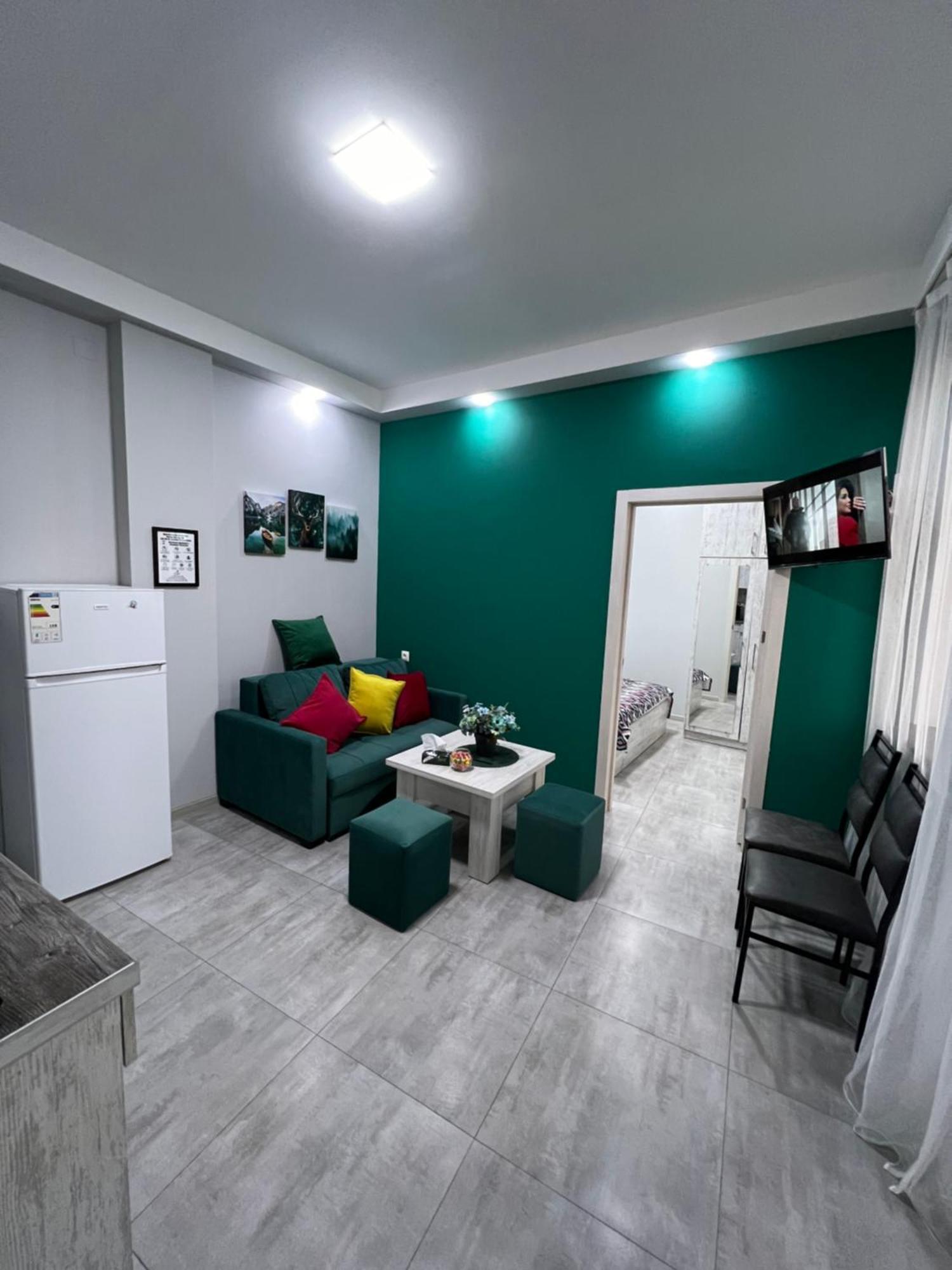 יירבאן Cosy Apartment With Good Location Self Check In מראה חיצוני תמונה