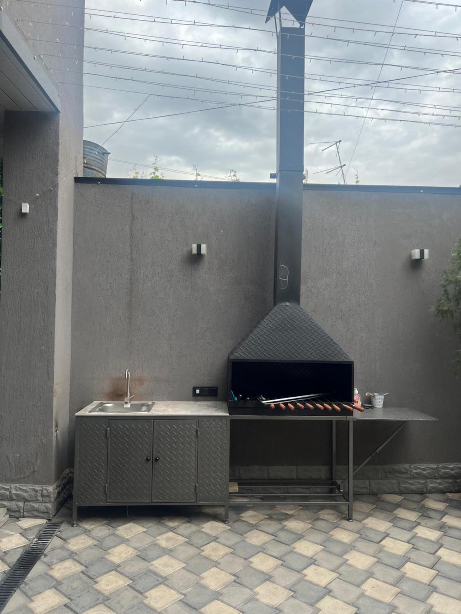 יירבאן Cosy Apartment With Good Location Self Check In מראה חיצוני תמונה