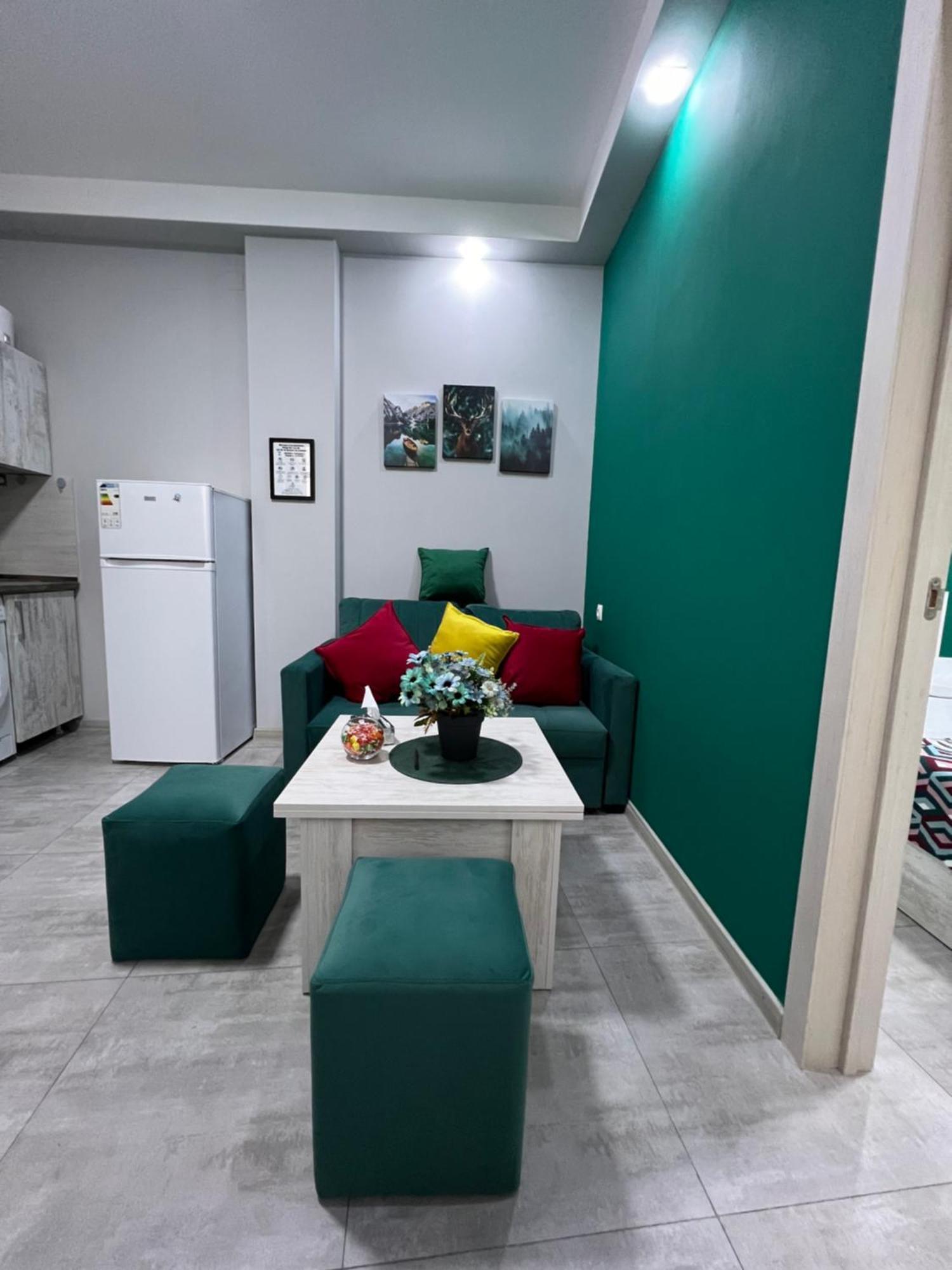 יירבאן Cosy Apartment With Good Location Self Check In מראה חיצוני תמונה